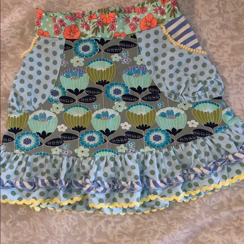 Matilda Jane like new size 8 attached shorties